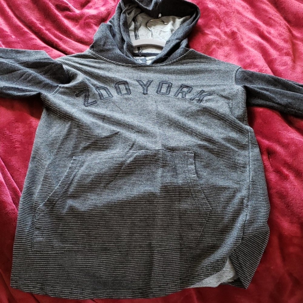 Zoo York sweatshirt